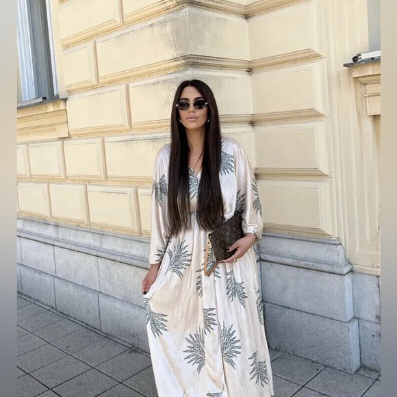 Zara Ecru Ivory Satin Effect Kaftan Maxi Dress - Picture 2 of 8